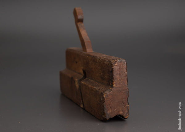 10 inch Yellow Birch Moulding Plane by JO, FULLER PROVIDENCE circa 1772-1822 - 67884