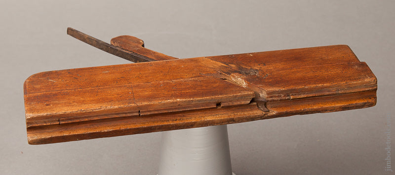 10 1/8 inch Molding Plane by T. PHILLIPS Pennsylvania circa 1790-1815 GOOD+ - 67888R