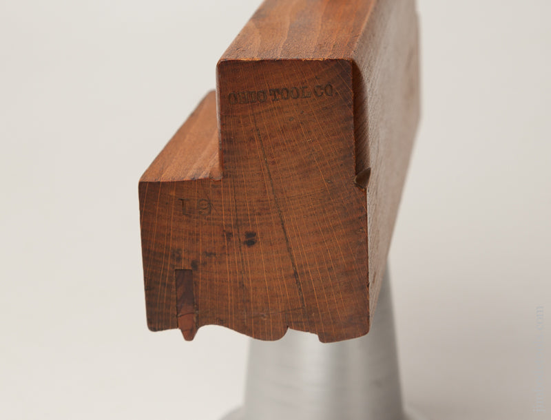 2 5/8 inch Wide No. 61 Crispy Complex Molding Plane by OHIO TOOL CO circa 1851-1913 EXTRA FINE - 72416