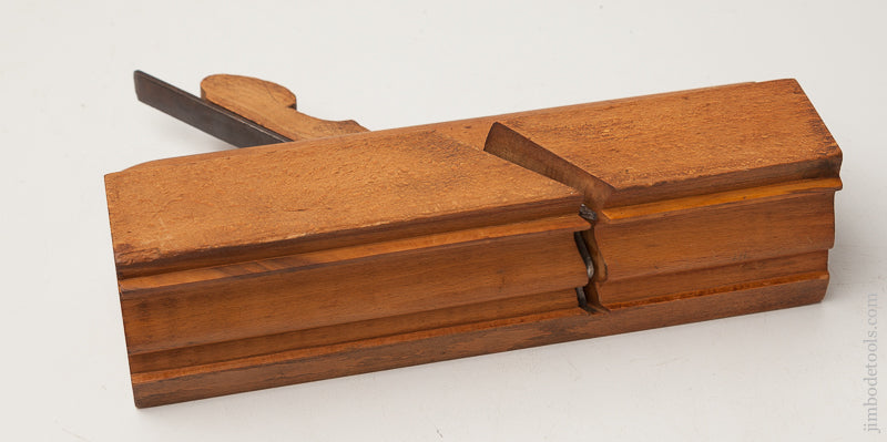 2 5/8 inch Wide No. 61 Crispy Complex Molding Plane by OHIO TOOL CO circa 1851-1913 EXTRA FINE - 72416