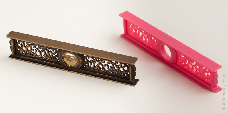 PAUL HAMLER Miniature Four inch DAVIS Level with Original Mold - 73965U