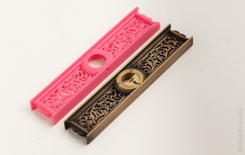 PAUL HAMLER Miniature Four inch DAVIS Level with Original Mold - 73965U