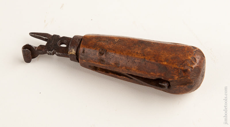 17th/18th Century 4 1/2 inch Burl Race Knife - 73978U