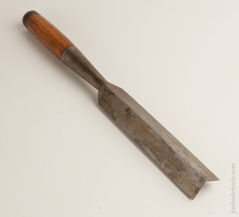 NEAR MINT 1 1/8 x 16 inch GREENLEE Corner Chisel with Original Gold Paint - 74249