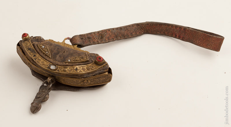 Dazzling! Ancient Flint Pouch - 74582U -