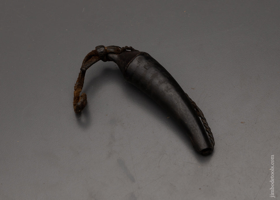 Early Fine Powder Flask Made From a Horn - 74740