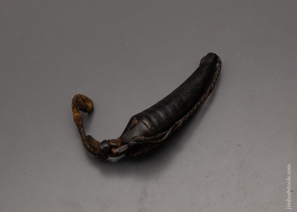 Early Fine Powder Flask Made From a Horn - 74740