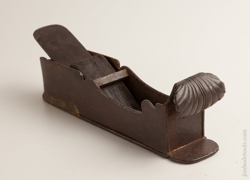 SPECTACULAR! Once in a Lifetime 16th Century Instrument maker's Mitre Plane With Shell Carved Front Bun   -  75724U