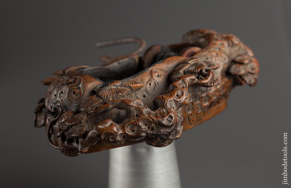Fabulous! Carved Figural Japanese Sumitsubo Ink Line - 76032U
