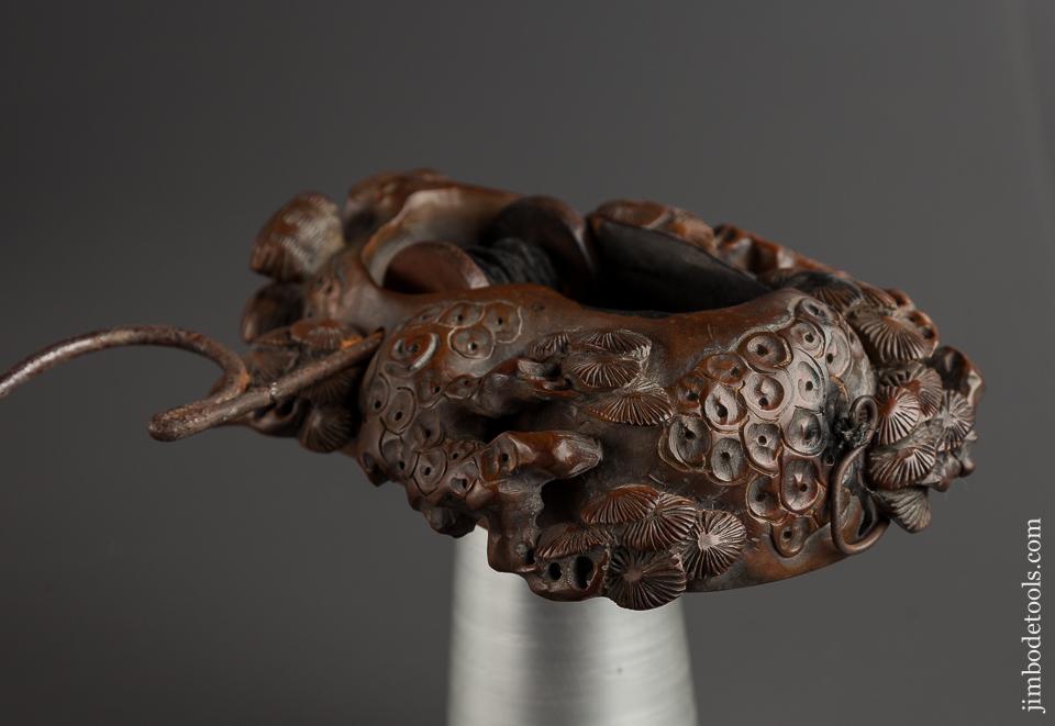 Fabulous! Carved Figural Japanese Sumitsubo Ink Line - 76032U