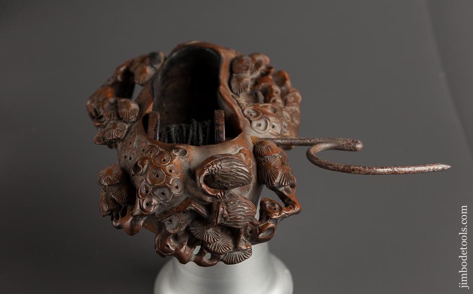 Fabulous! Carved Figural Japanese Sumitsubo Ink Line - 76032U