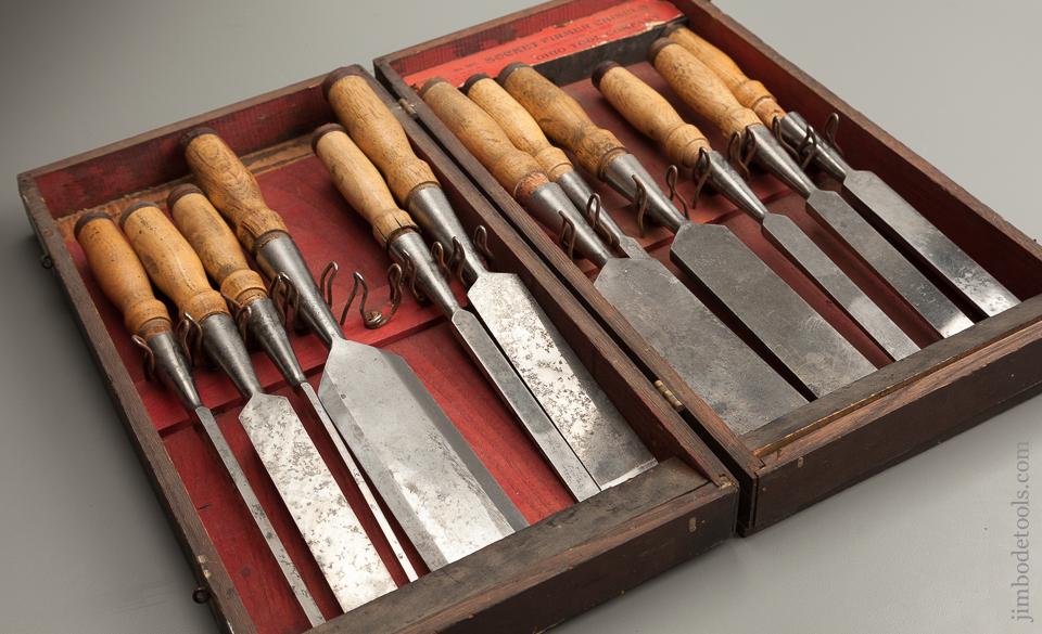 Clean Set of OHIO TOOL CO. No. 480 Socket Firmer Chisels in Original Wooden Display Case - 76198R