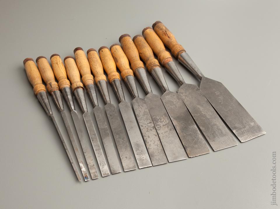 Clean Set of OHIO TOOL CO. No. 480 Socket Firmer Chisels in Original Wooden Display Case - 76198R