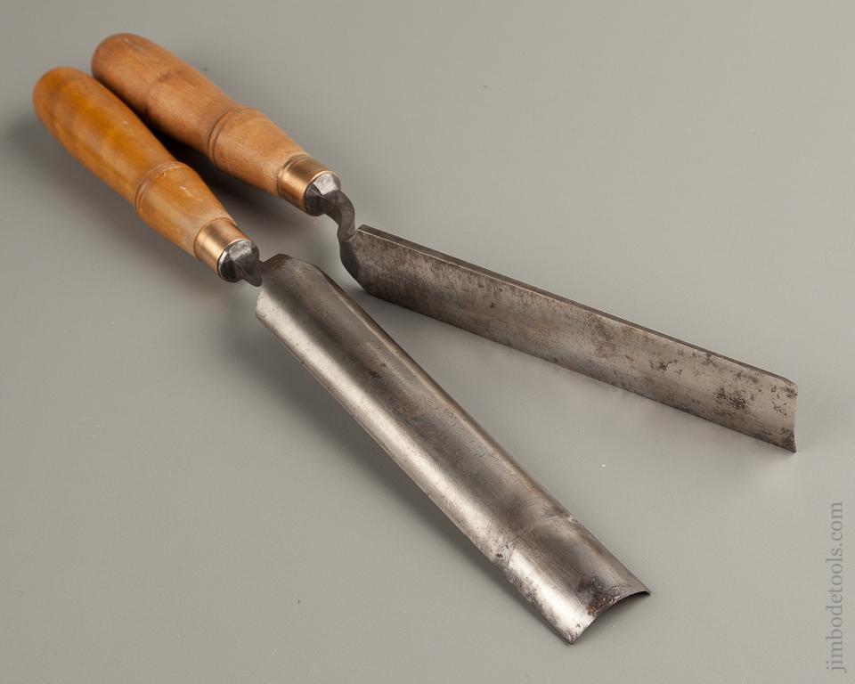 Two BUCK BROS 1/4 x 15 inch Crank Neck Gouges with Different Sweeps NEAR MINT - 76308
