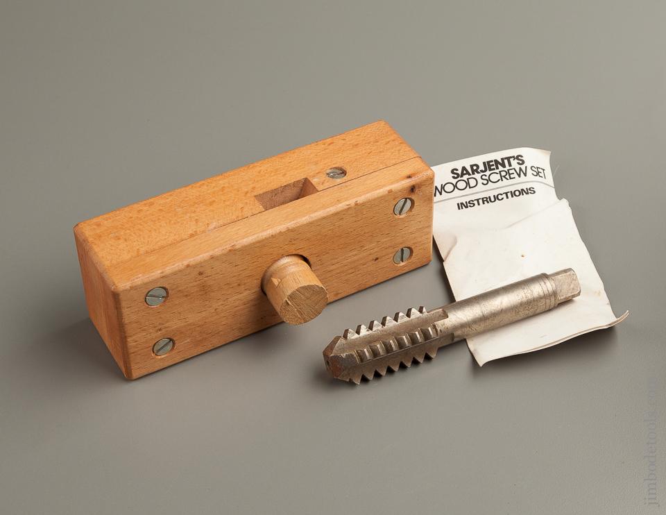 One inch SARJENT Wood Screw with Instructions - 76434