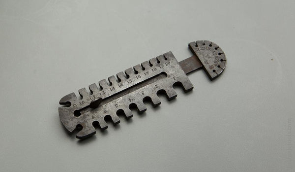 Iron PARTRIDGE Caliper and Gauge - 76521