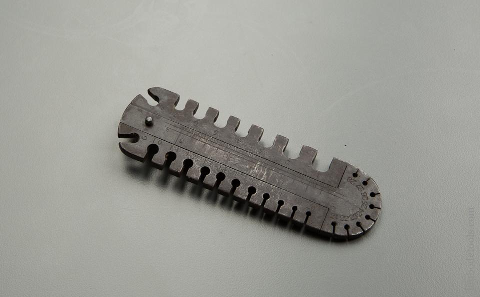 Iron PARTRIDGE Caliper and Gauge - 76521