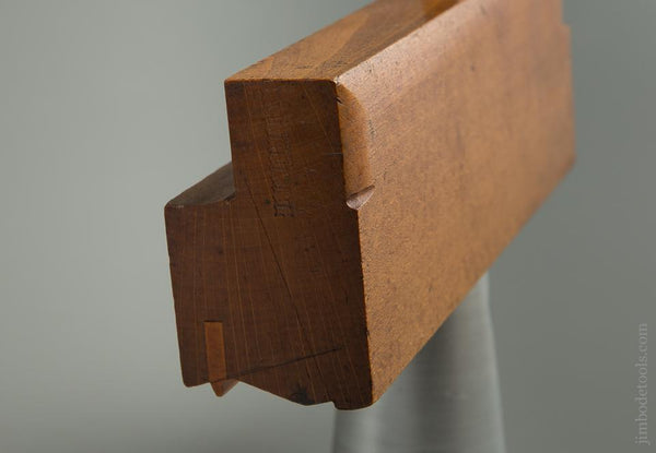 Extra Fine! 2 1/2 inch B.F. BERRY Crispy Complex Molding Plane circa 1840 WATERTOWN NY - 76679