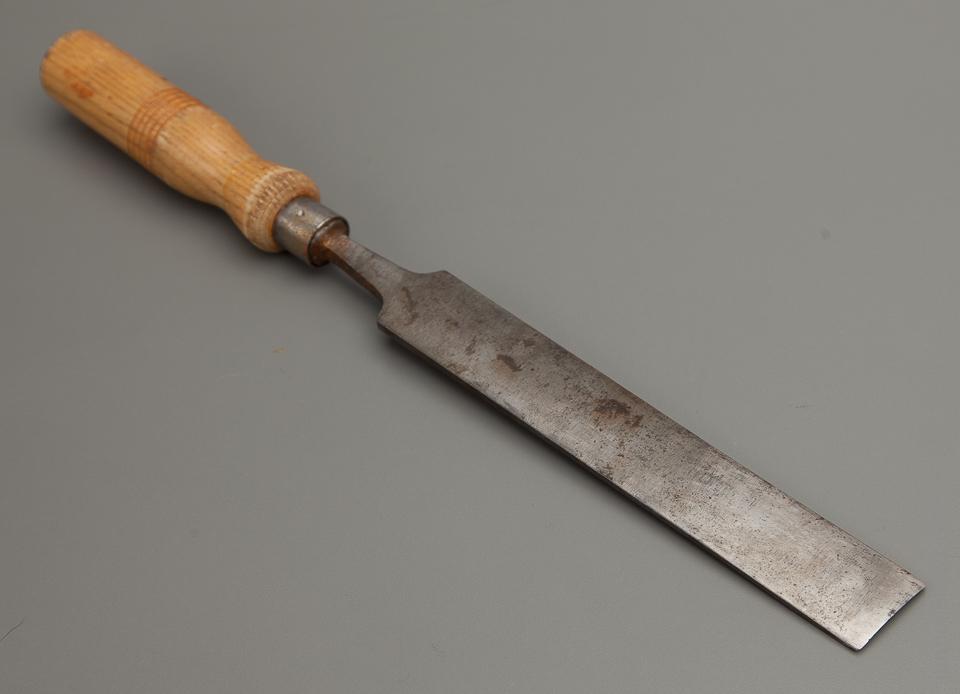 1 1/4 x 15 1/2 inch ROB'T SORBY Ash Handled Gouge - 76777