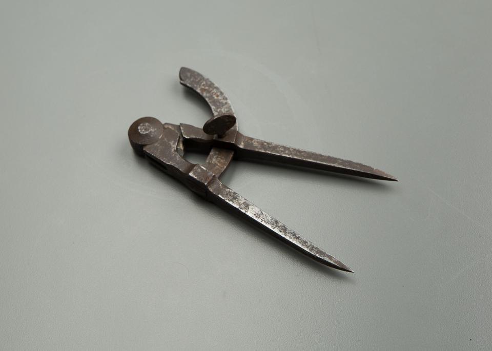 5 1/4 inch MATHIESON Wing Dividers - 76840R