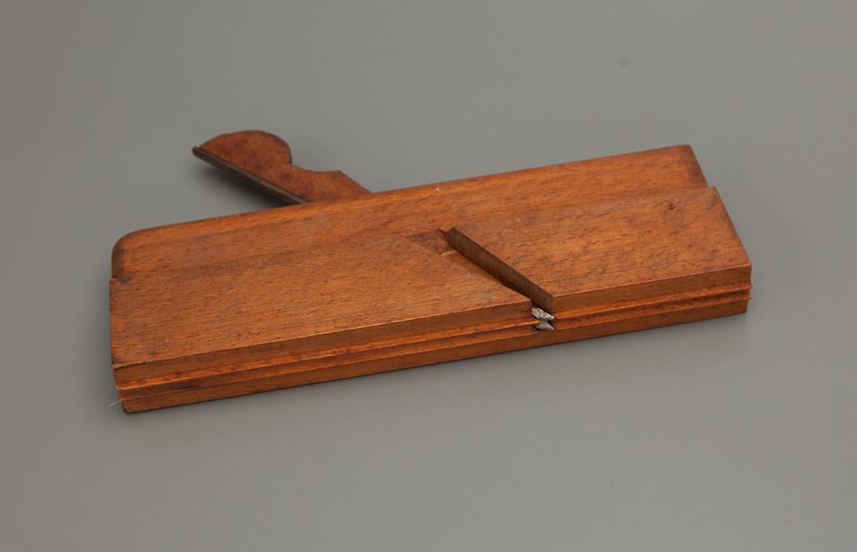 AUBURN TOOL CO 1/4 inch Bead Plane circa 1864-93 FINE - 76977