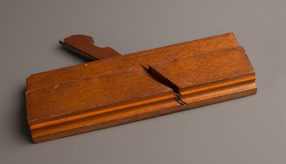 3/8 inch HILLS & WINSHIP SPRINGFIELD MS Bead Plane circa 1832 FINE - 76979