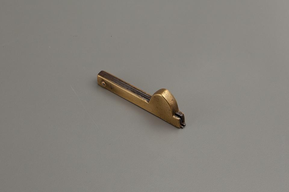 3 1/2 inch TURNER Three Arm Brass Fleam - 77033