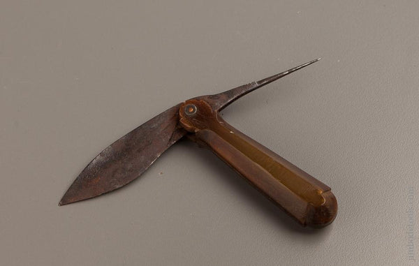 Fancy Buffalo Horn Patch Knife with Flash Hole Pick - 77105R