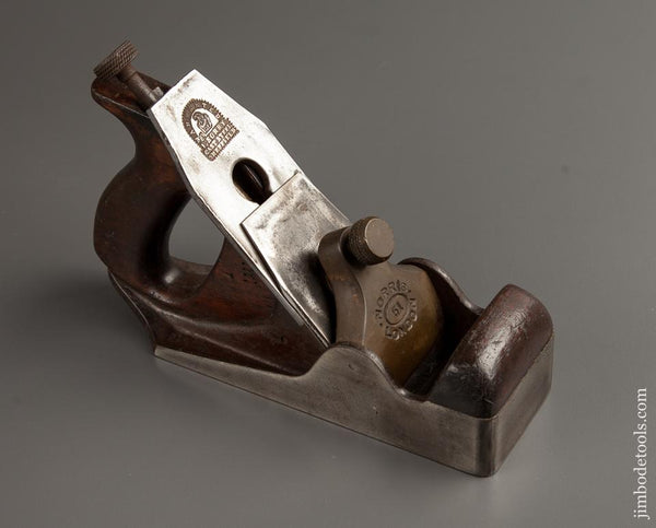 NORRIS No. 51 Iron Smooth Plane with Walnut Infill - 77214
