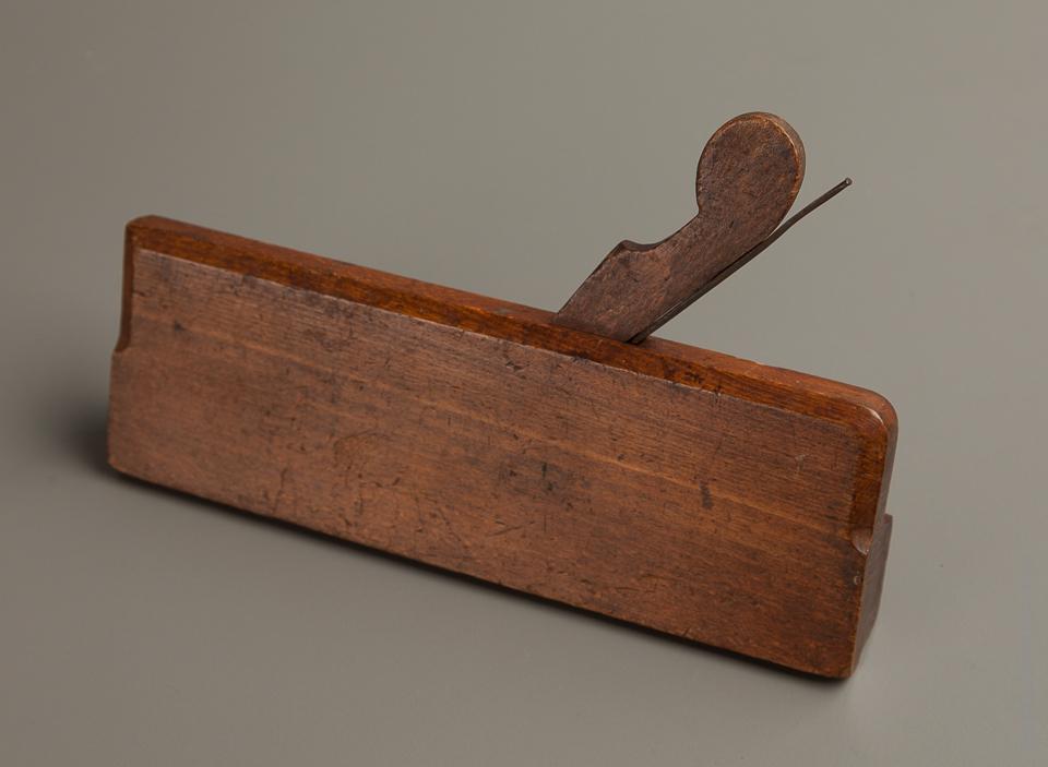 I:SLEEPER 3/8 inch Side Bead Molding Plane circa 1780-92 FINE - 77232