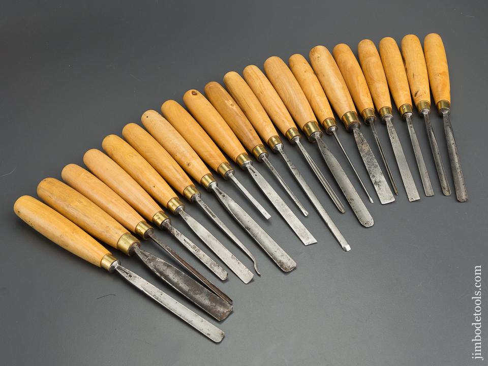 Twenty Clean ADDIS Carving Gouges with Boxwood Handles - 77459