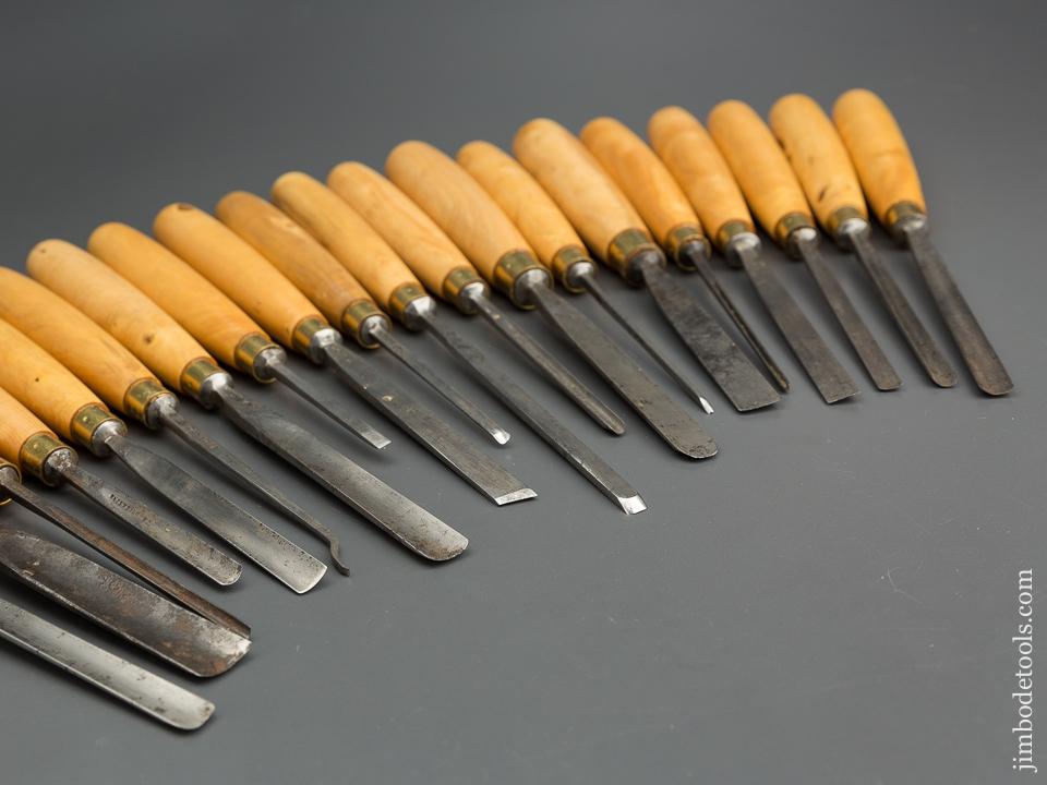 Twenty Clean ADDIS Carving Gouges with Boxwood Handles - 77459