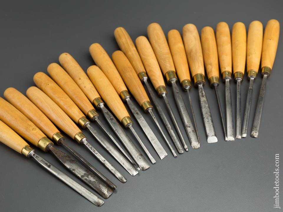 Twenty Clean ADDIS Carving Gouges with Boxwood Handles - 77459