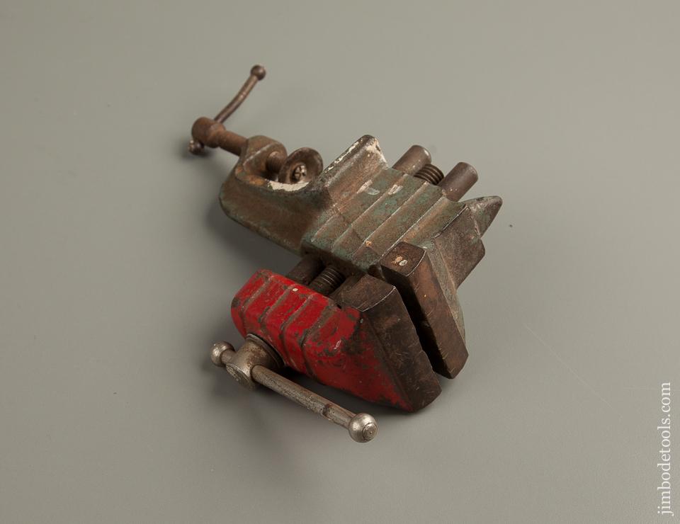 2 1/2 inch STANLEY DEFIANCE No. 1209 Vise - 77487