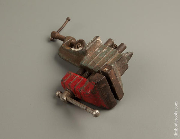 2 1/2 inch STANLEY DEFIANCE No. 1209 Vise - 77487