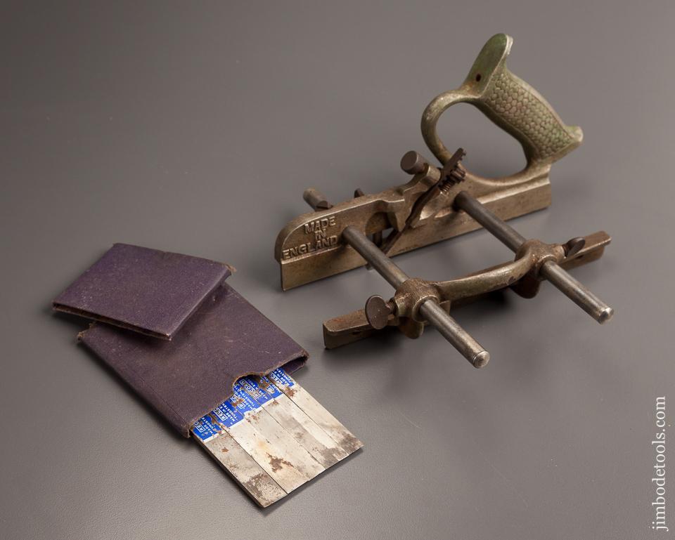Good User RECORD No. 044 Plough Plane with 7 Cutters and Stop - 77523