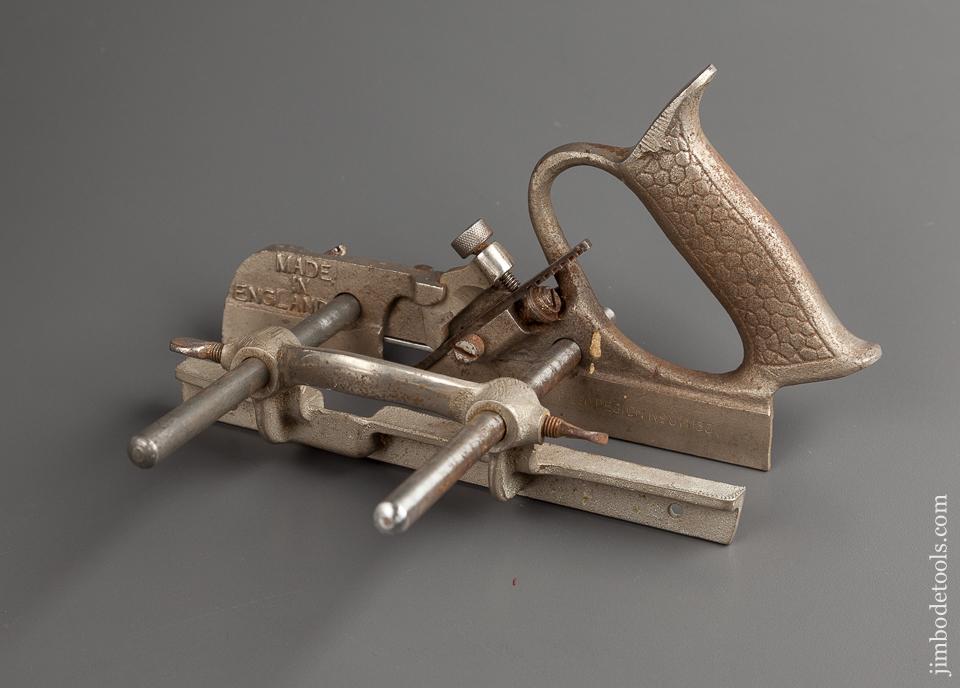 FINE User RECORD No. 044 Plough Plane with One Cutter and One Stop - 77540