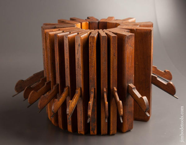 Complete Set of 18 GRIFFITHS NORWICH Hollows & Rounds Moulding Planes circa 1803-1958 EVENS - 77565