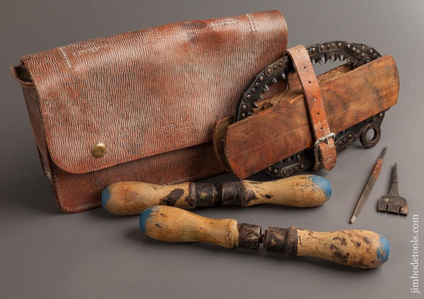 Rare DISSTON Chain Saw with Handles in 11x7 inch Leather Pouch - 77630R