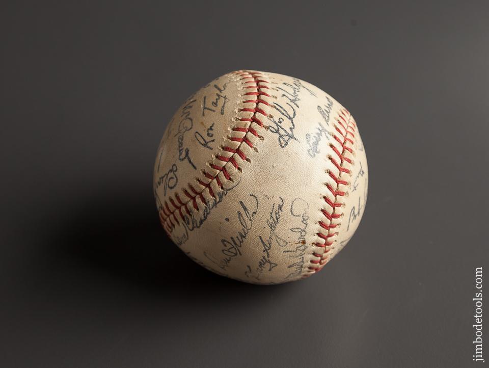 SIGNED 1969 NY METS Baseball Stadium Ball in Case - 78093RU
