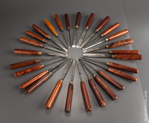 28 Spectacular ADDIS Carving Chisels and Gouges - 78433