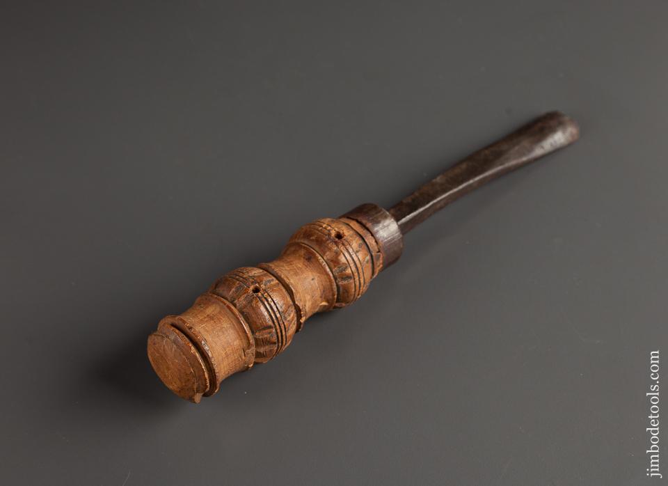 Lovely 17th or 18th Century 7/8 x 9 7/8 inch Carving Gouge with Hand carved Handle - 78538RU
