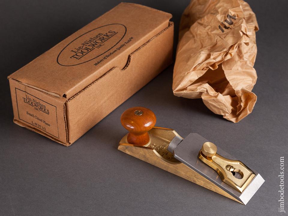 LIE-NIELSEN L-N 97 1/2 Small Chisel Plane MINTY in Original Box - 78758