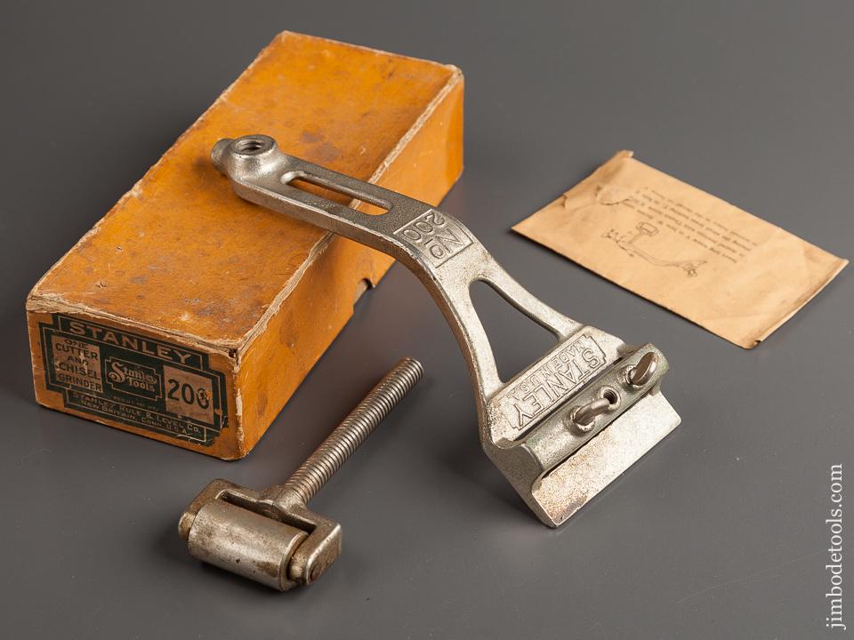 STANLEY No. 200 Cutter and Chisel Grinder in Original Box - 78874