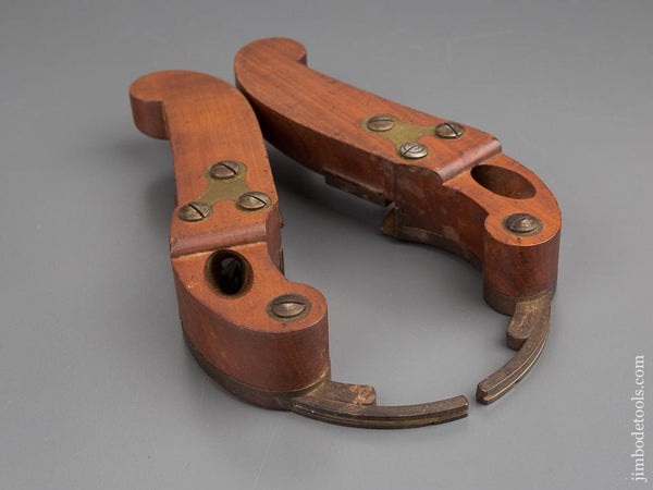 RARE Right and Left Hand Pair of Coach maker's Plow Planes Signed R. ROCHECHOUART - 78928RU