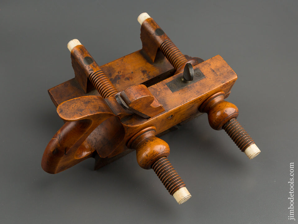 OHIO TOOL CO No. 105 Solid Boxwood Plow Plough Plane circa 1851-1913 EXTRA FINE - 78961RU