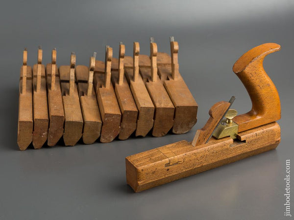 RARE Set of MULTIFORM Hollows & Rounds Handle and Eleven Planes FINE - 79064