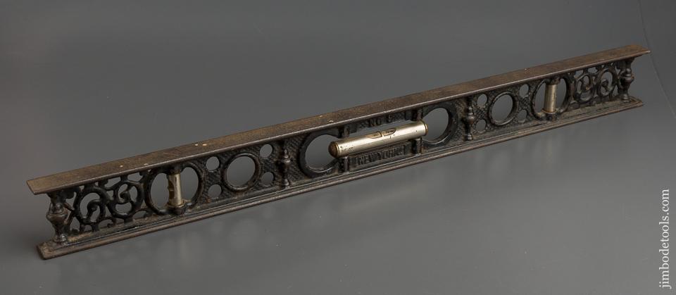 Fantastic! 24 inch DAVIS Patent ROBINSON No. 9 Iron Level - 79224R