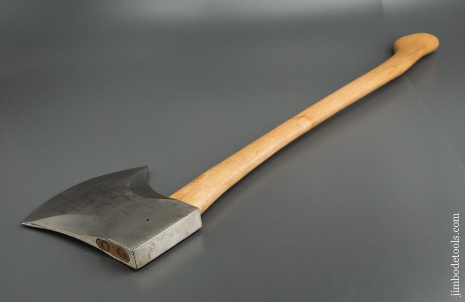 NEAR MINT! Never Sharpened Ox HEAD Seven pound Racing Axe with Leather Sheath - 79586U