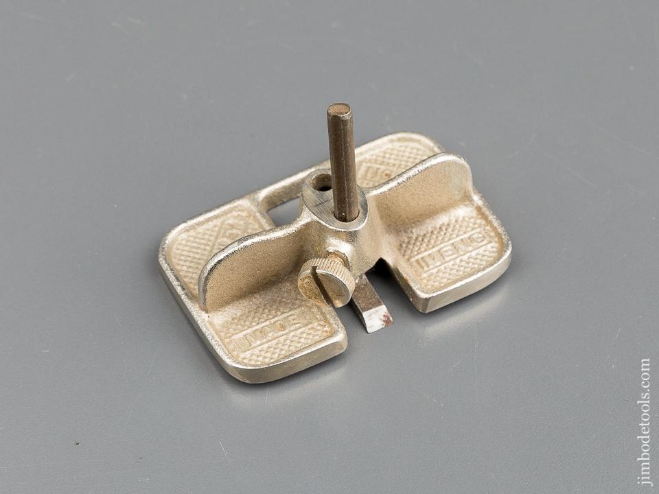 STANLEY No. 271 Miniature Router Plane with 1/4 inch Cutter - 79994